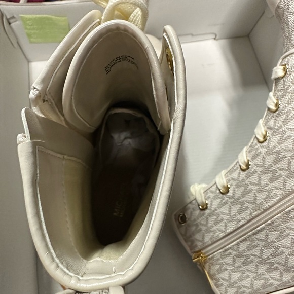 Michael Kors Corey Bootie 8M - Picture 3 of 6